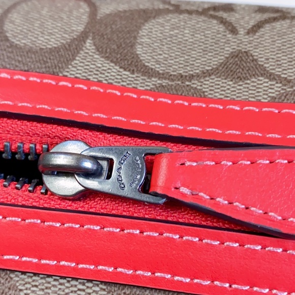 Coach Venturer Crossbody 27 In Colorblock Signature Canvas - Picture 13 of 16